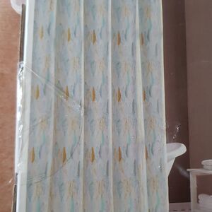 Leaf Pattern Shower Curtain No 918 Ciara 70″W × 72″L Polyester Home Décor New‎